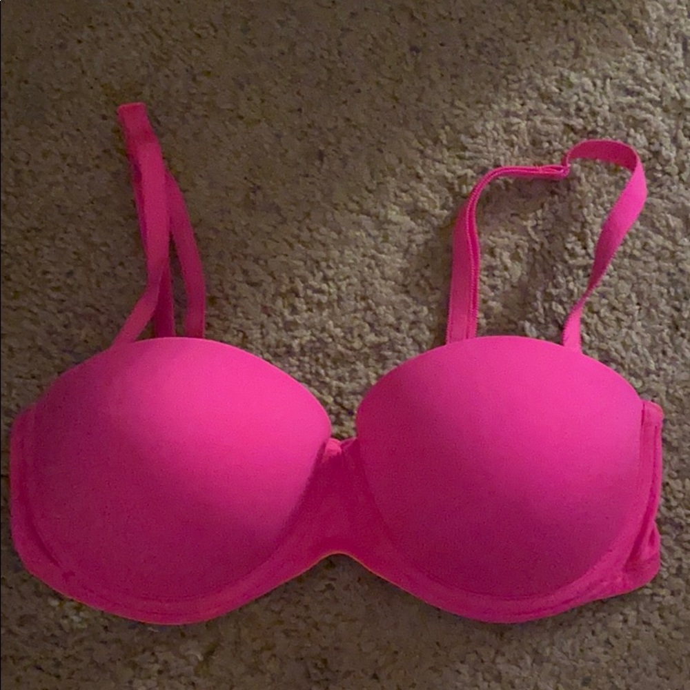 Pink VS bra